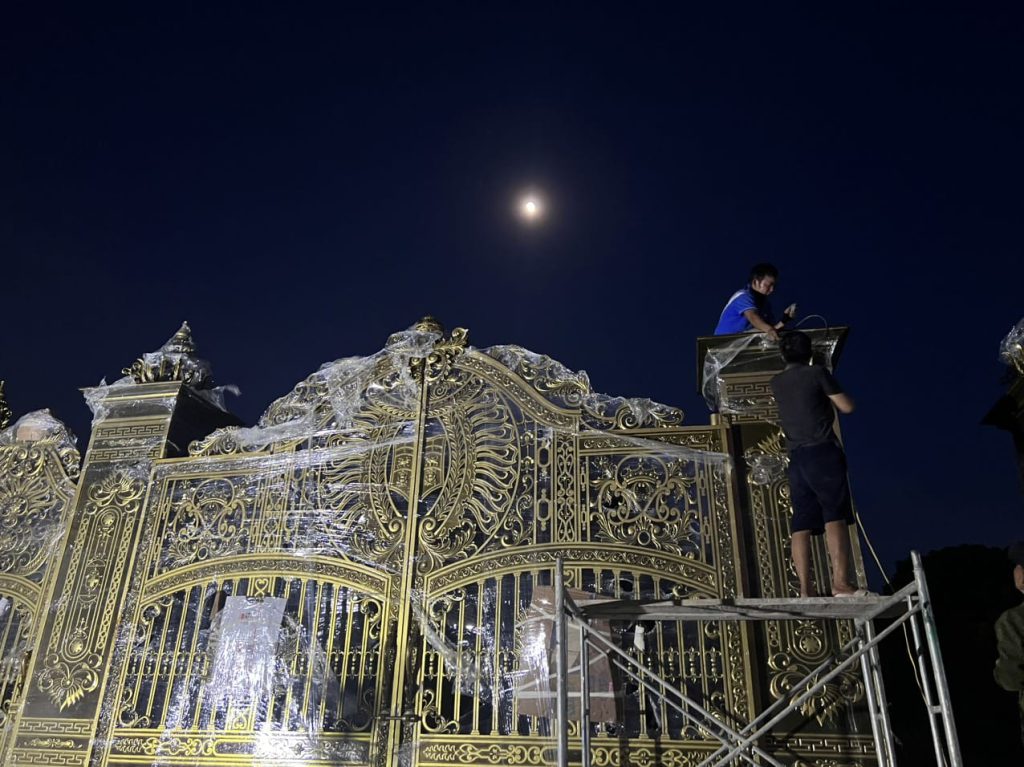 Cổng Nhôm Đúc: Sự Kết Hợp Hoàn Hảo Giữa Đẹp và Bền 6 Cổng nhôm đúc