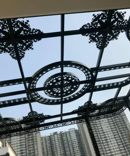 Giàn nắng nhôm đúc Kiến trúc Bùi Gia 22 z4694896050900 3c3a796948f755ade8be56e4245ced22