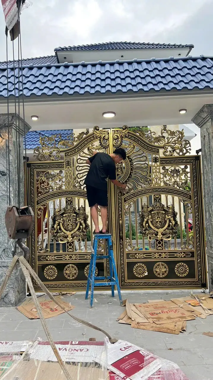 Khám Phá Bộ Sưu Tập Mẫu Cửa Nhôm Đúc Đẹp 6 Mẫu cửa nhôm đúc đẹp