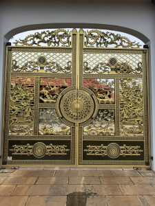 CỔNG NHÔM ĐÚC CHO TỪ ĐƯỜNG – BIỂU TƯỢNG GIA TỘC TRƯỜNG TỒN 14 cong cho tu duong BG