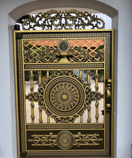 CỔNG NHÔM ĐÚC CHO TỪ ĐƯỜNG – BIỂU TƯỢNG GIA TỘC TRƯỜNG TỒN 9 cong dep tu duong